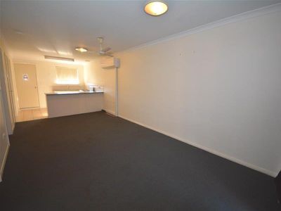 5 / 1 Cowra Drive, Newman