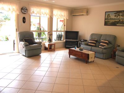 2 / 32 Correa Close, Tuncurry