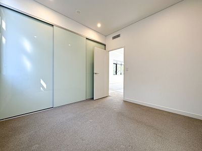 2Bed / 53 Nancarrow Ave, Meadowbank