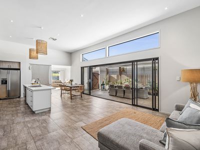 6 Saint Andrews Boulevard, Normanville