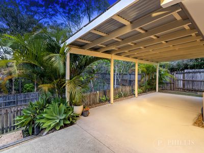 12 Pomona Court, Helensvale