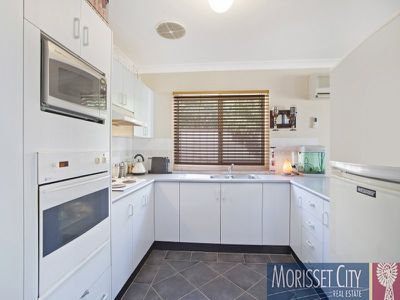 11 Churchill Crescent, Windermere Park