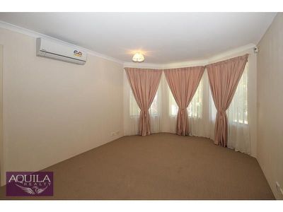 9 Octagon Gardens, Aveley