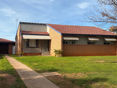 45 Close Street, Parkes