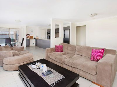 29 Athanlin Avenue, Haywards Bay
