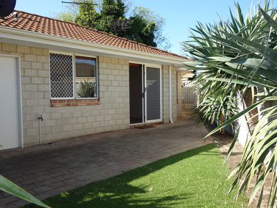 3/8 Piedmont Court, Nollamara