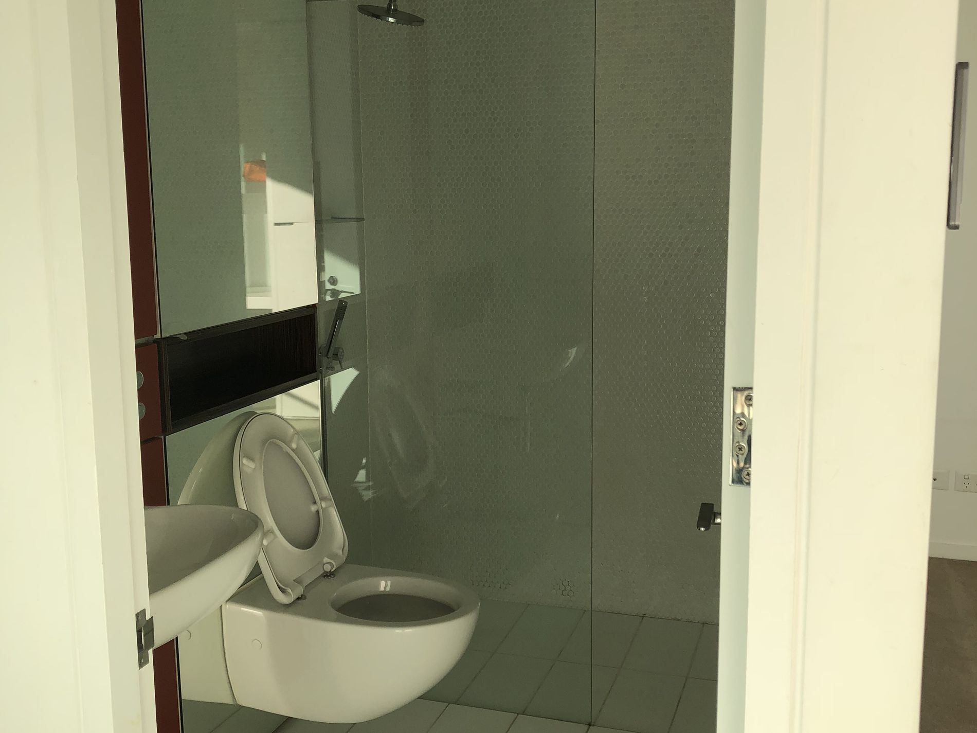 W1515 / 2 Chippendale Way, Chippendale