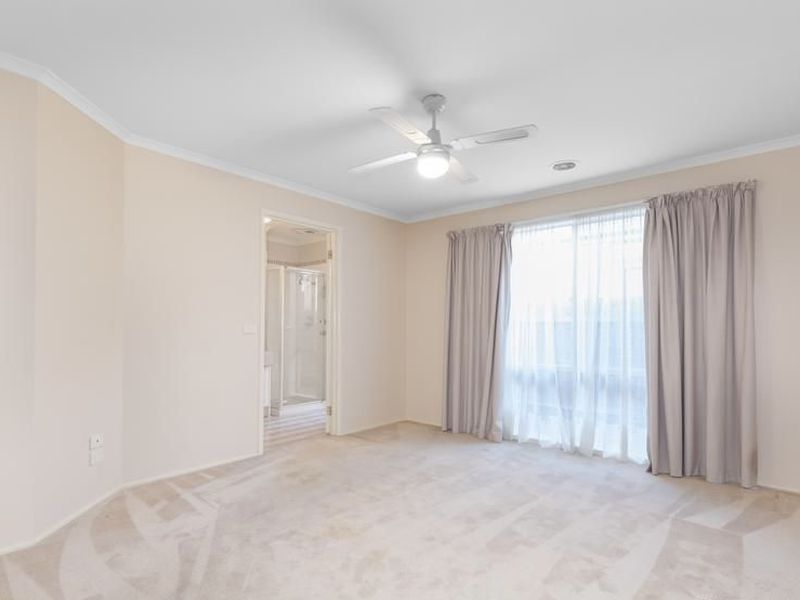 26 Lynbridge Crescent, Tarneit