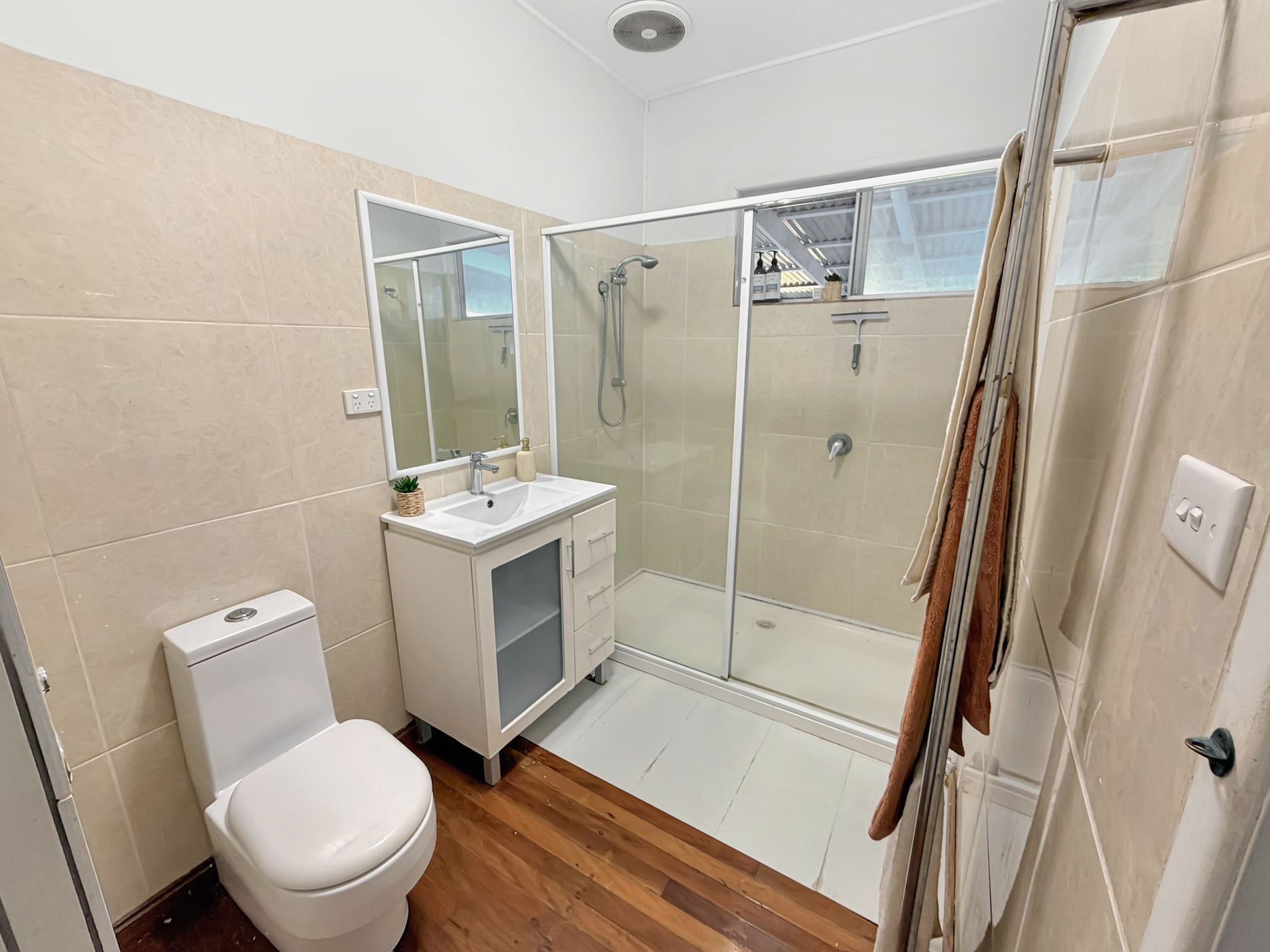95 Westminster Avenue, Golden Beach