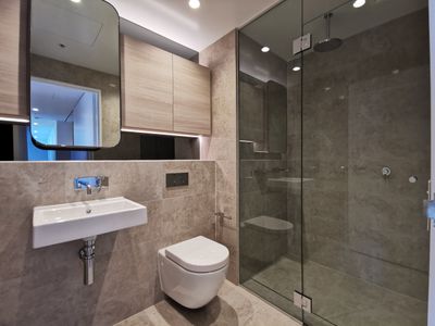 3702 / 103 South Wharf Drive, Docklands