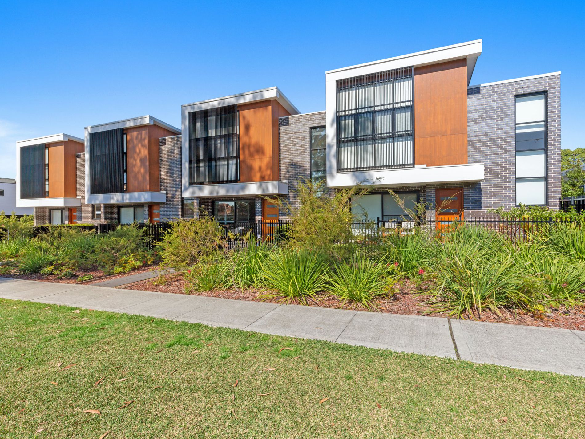 6 / 12-16 Durbar Avenue, Kirrawee