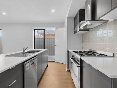 34 Tomatina Way, Berwick
