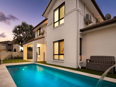 16 Hillcroft Place, Belmont