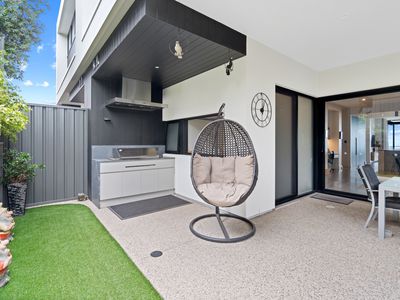 184 Esplanade, South Brighton