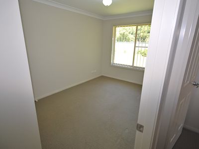 27 Namoi Crescent, Dubbo