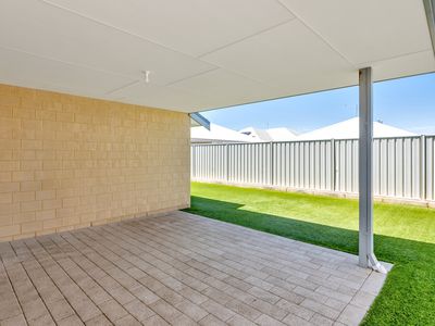 18 Yandal Way, Golden Bay