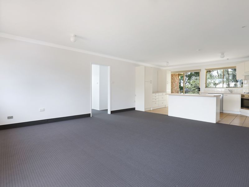 2 / 8 Smith Street, Fairy Meadow