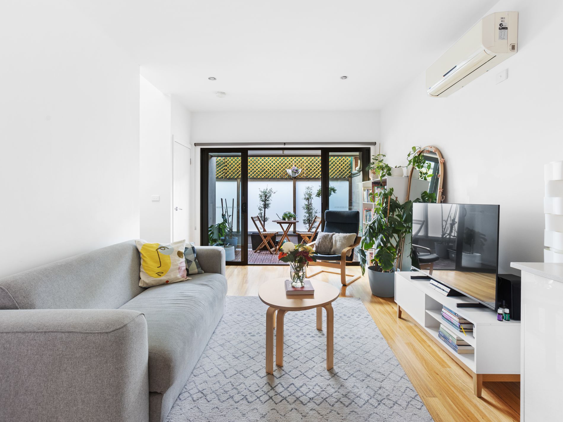 7 / 28 Eleanor Street, Footscray