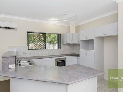 2 / 49 Eleventh Avenue, Railway Estate