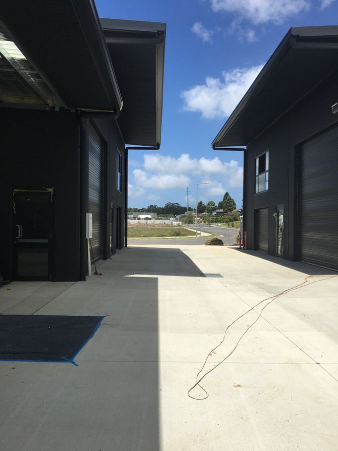 4 / 9 Lenco Crescent, Landsborough