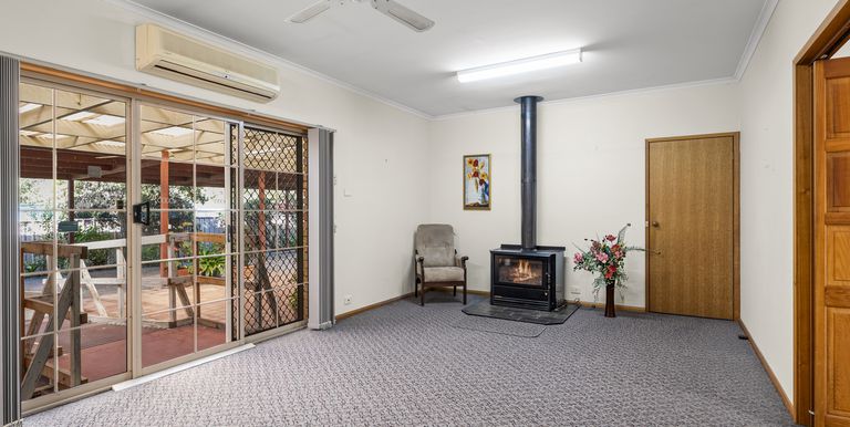 31 Shiffner Street, Violet Town