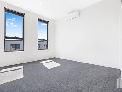 25 Glisten Way, Craigieburn