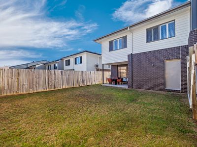 25 Steamer Way, Spring Mountain