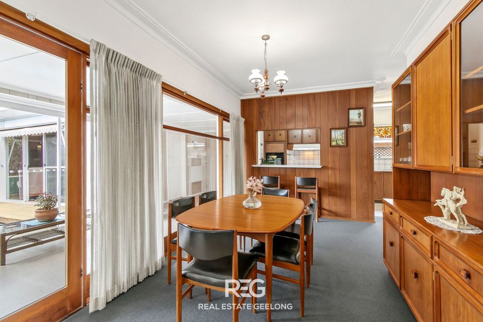 24 Cambra Road, Belmont