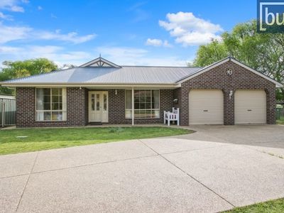 4 Emily Close, Tangambalanga