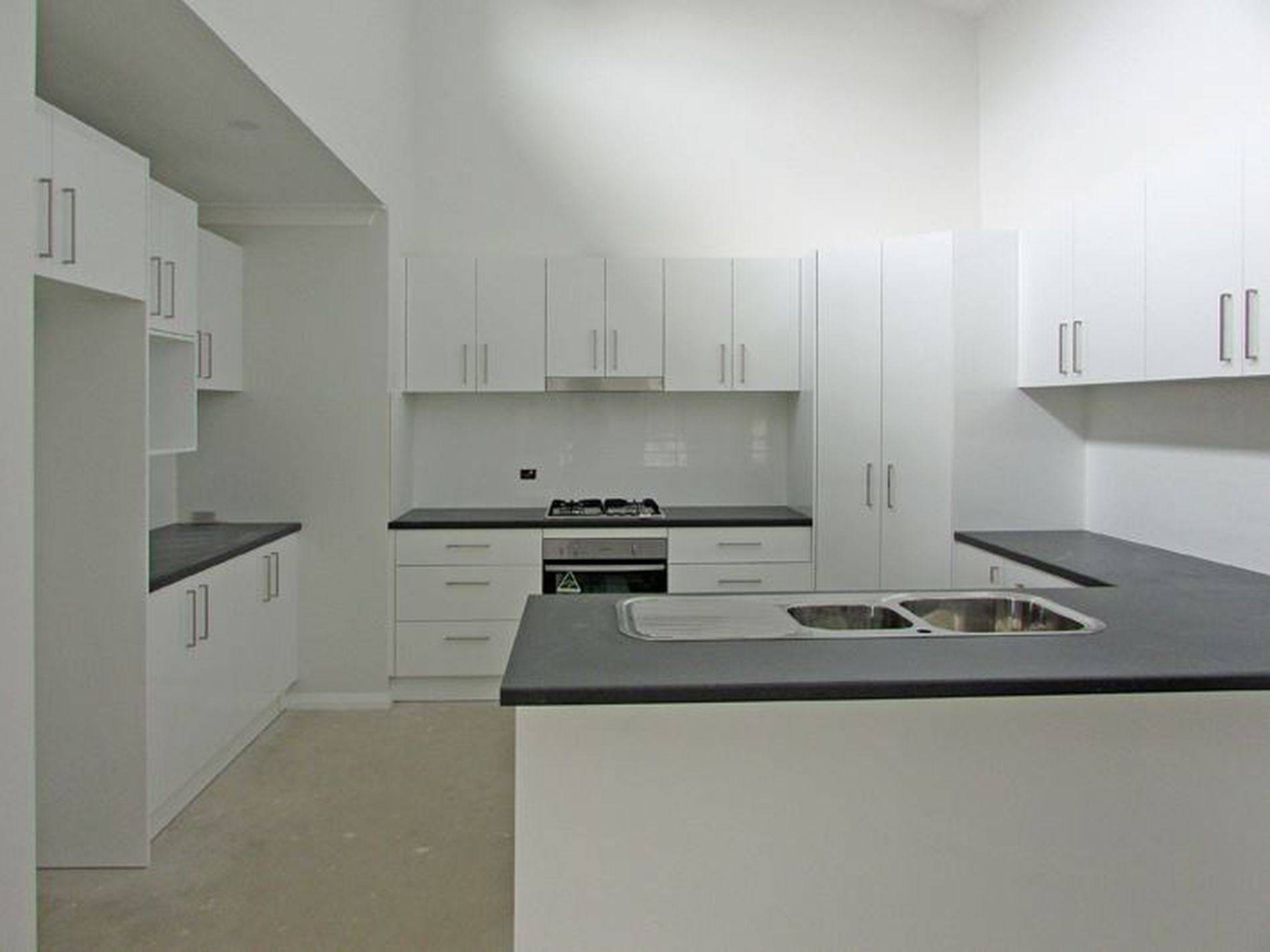 2 Fan Palm Court, Ulladulla