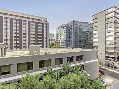 417 / 74 Queens Road, Melbourne
