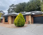 8 / 97b Barry St, Romsey