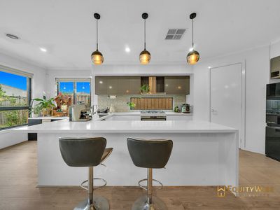 9 Huron Road, Manor Lakes