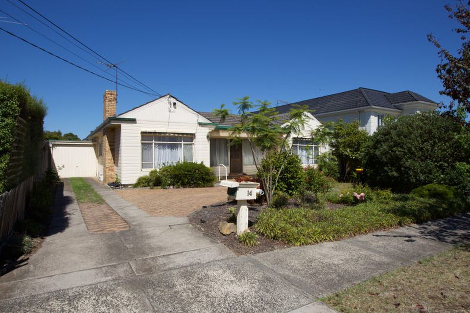 14 Charlton Street, Mount Waverley