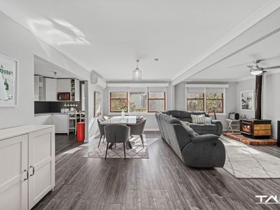 11 Crestbrook Street, Seven Hills