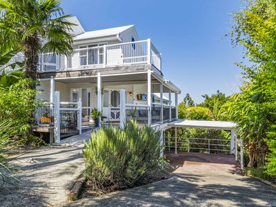 1 Tongarra Drive, Ocean Shores