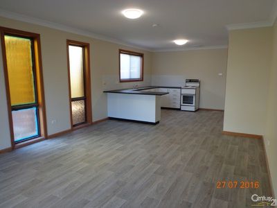 2 / 80  Baird Drive, Dubbo