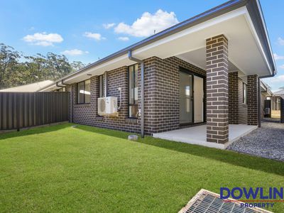 2 / 4 Emerald Close, Medowie