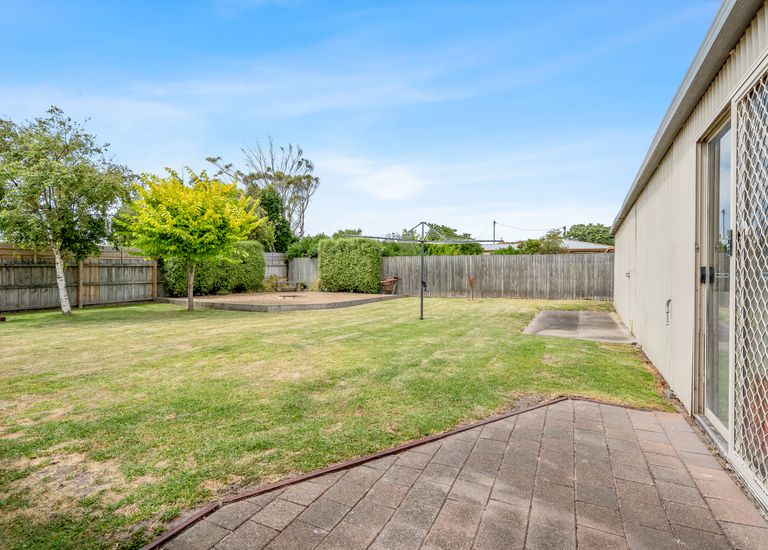 37 Waterford Avenue, Portland