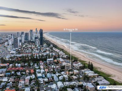 2 / 6 Francis Street, Mermaid Beach