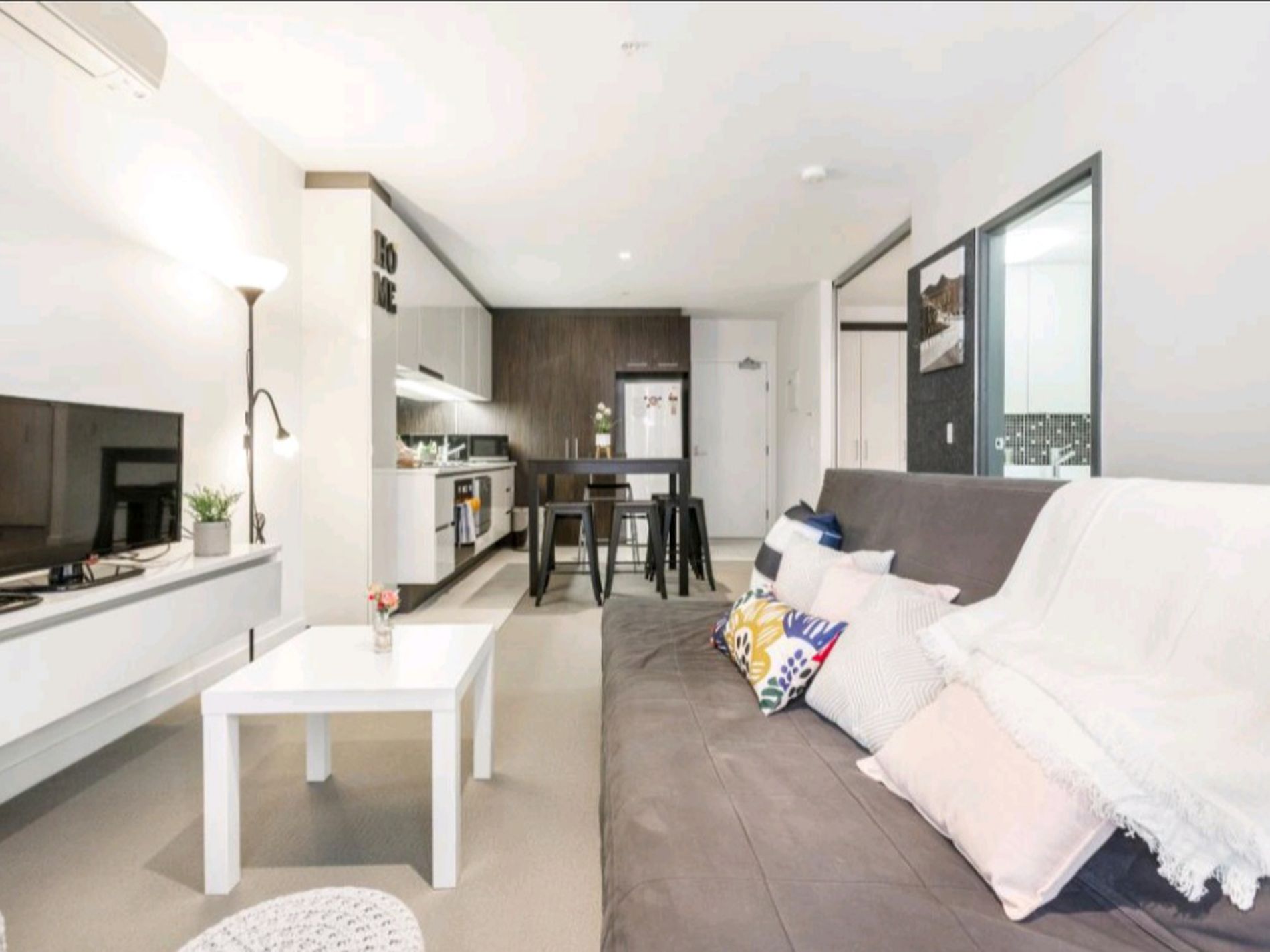 2001 / 639 Lonsdale Street, Melbourne