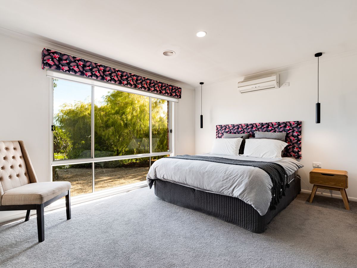 27 Fieldstone Boulevard, Beaconsfield