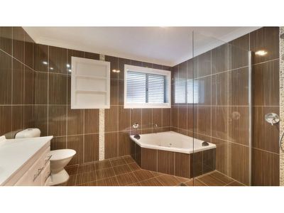40 Meadowbank Drive, Dubbo