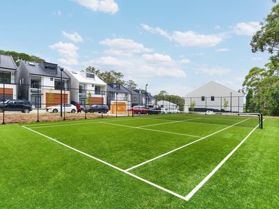 13 Monument Drive, Castle Hill