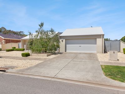 5 Deakin Court, Wangaratta