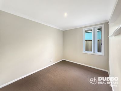 4B Keswick Parkway, Dubbo