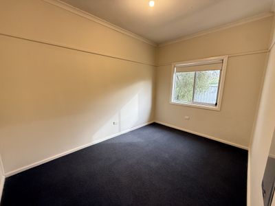 7 South Avenue, Yenda
