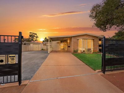 1B Azamor Drive, Boulder
