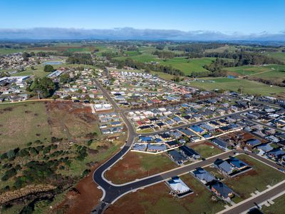 Lot 2,101,102,103,104 , Loongana Avenue, Shorewell Park