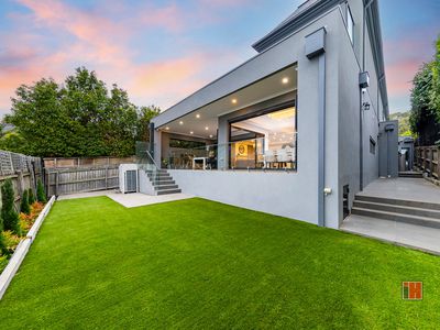 17 First Avenue, Kew